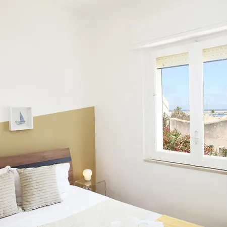 Guest house Beachside &