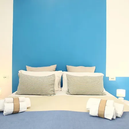 Beachside & 招待所 3*